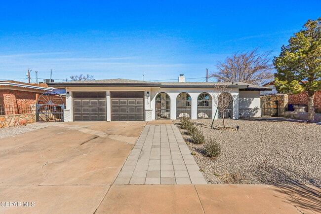 Building Photo - 5713 Creston Ave