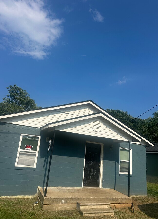 Poplar Street Hawkinsville - Poplar Street Hawkinsville Condo Unit 13