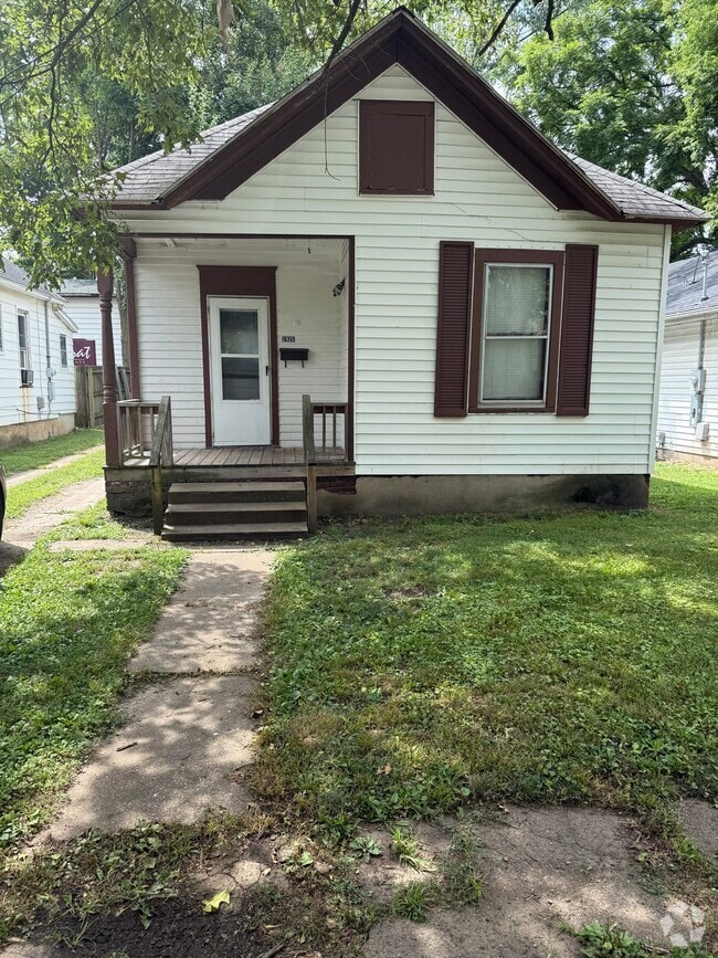 Building Photo - 2925 Schaal Ave Rental