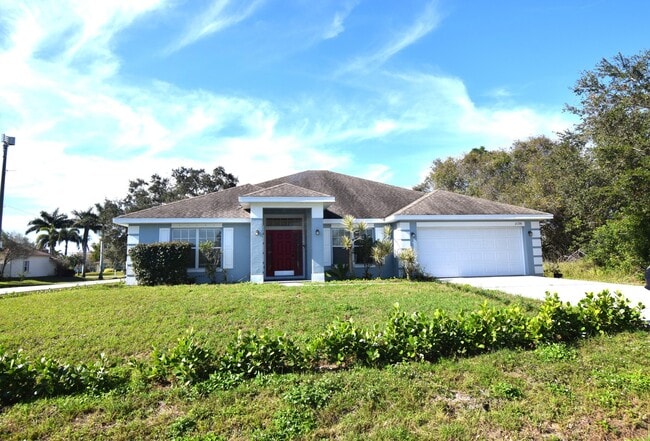 Building Photo - 2198 SW Cameo Blvd