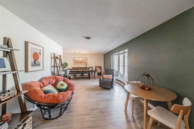 Photo - 1408 Comanche Ct