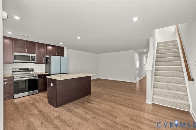 Photo - 3372 Dewsberry Ln