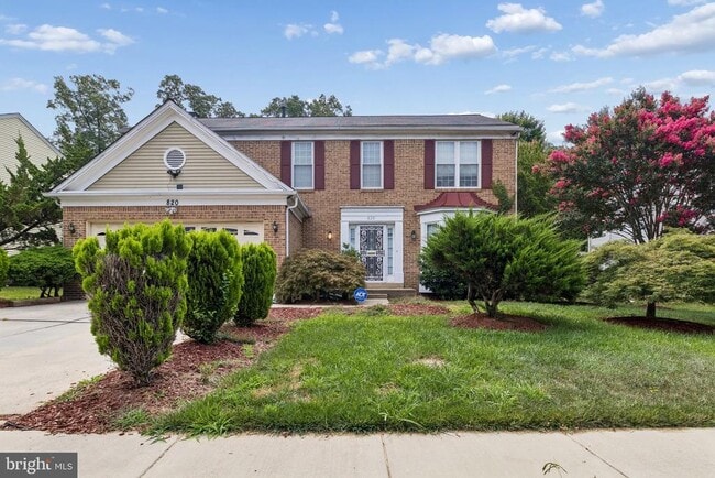 Building Photo - 820 Chatsworth Dr