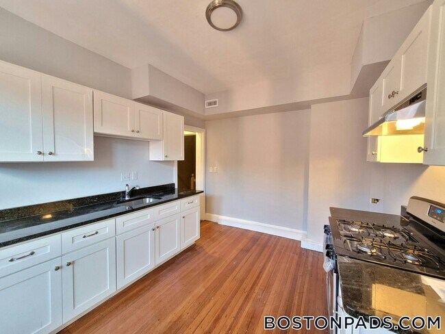 Photo - 43 Mt Pleasant Ave Unit 3