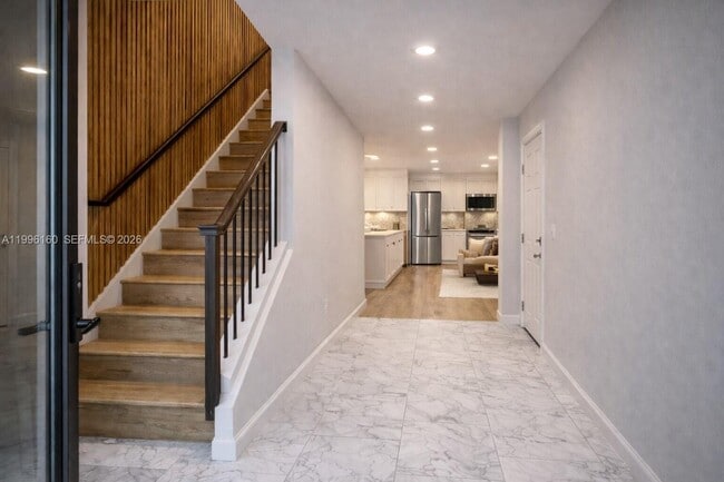 Photo - 433 NW 40th Ct