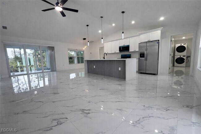 Photo - 649 Wilmington Pkwy