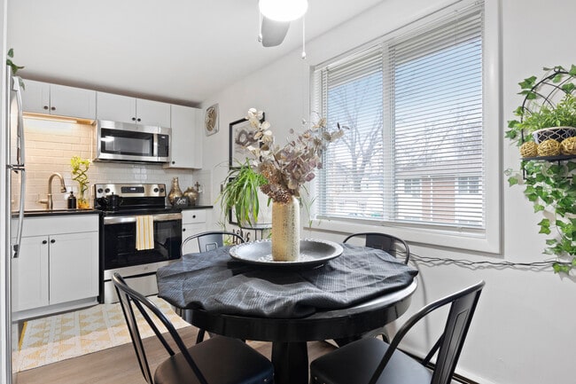 Photo - Stonewood Apartments