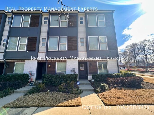 Stunning 3BR/4BA Townhouse in Charlotte! - Stunning 3BR/4BA Townhouse in Charlotte!