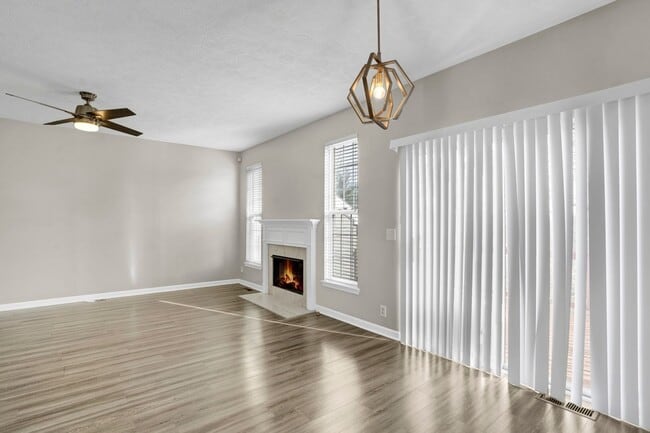 Photo - 1345 Bell Rd