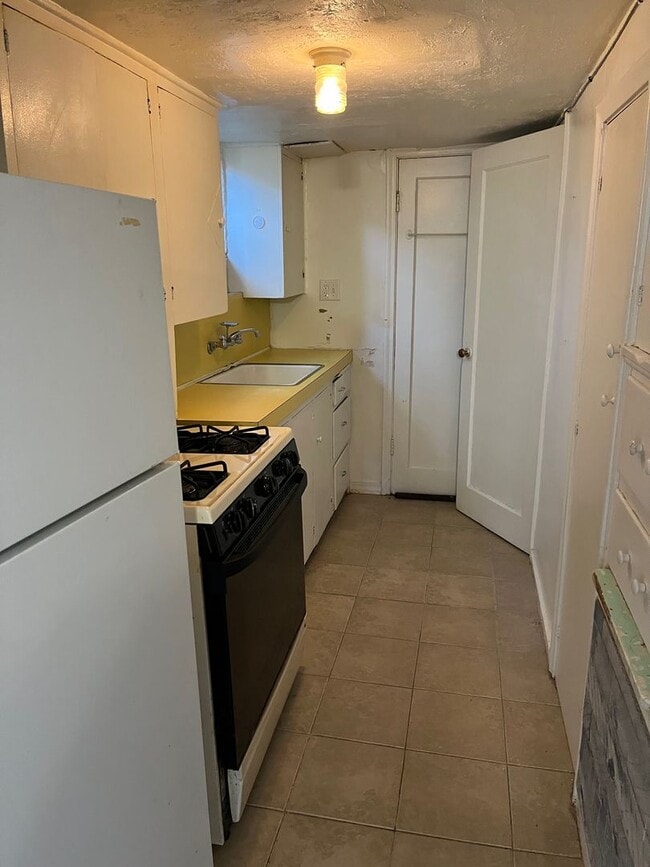 Photo - Peaceful Studio Apartment Near the Utah Ca... Unit 5