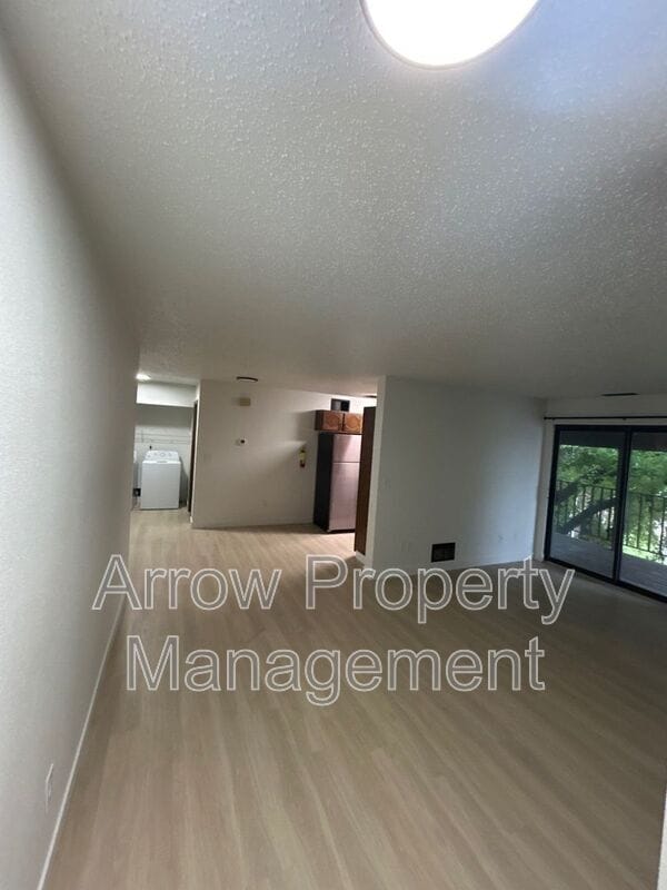 Photo - 203 E Arbor Ave