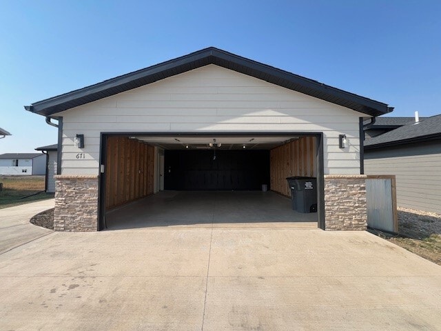 Photo - 671 Eagle Ct