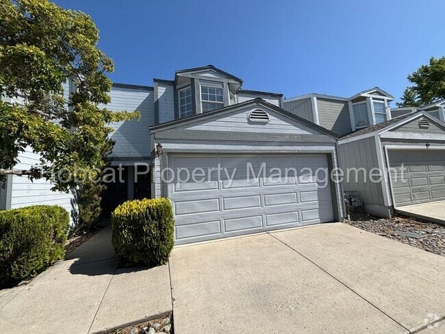 Building Photo - 3958 Village Dr Rental