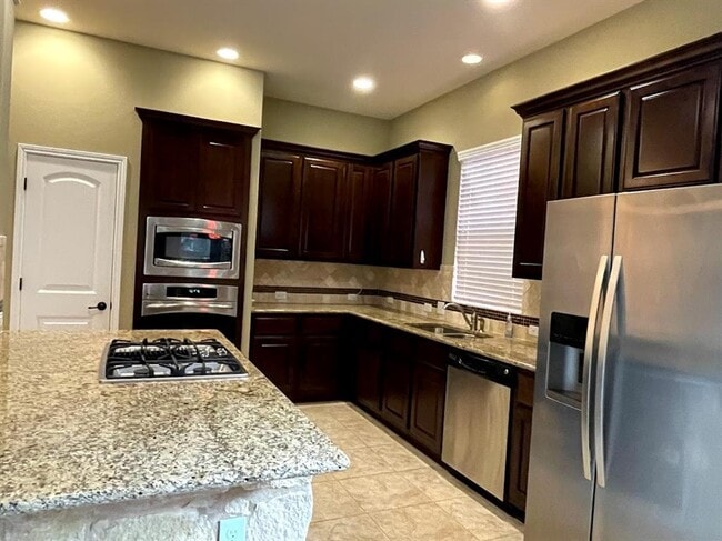 Photo - 9550 Savannah Ridge Dr