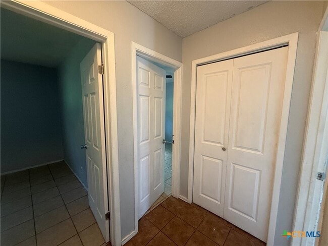 Photo - 106 Cockerham St