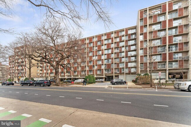 Photo - 800 4th St SW Unit s819