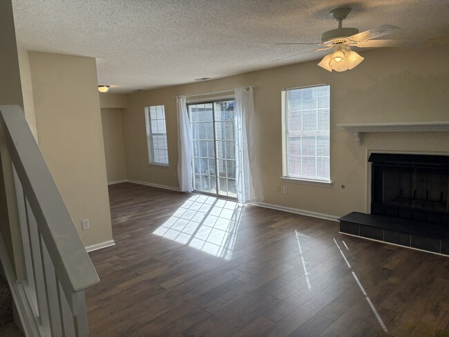 Building Photo - 4708 Shallowford Cir Unit 4781
