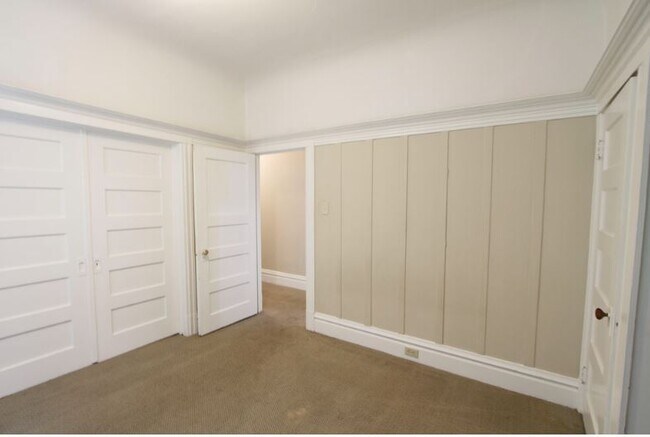 1346 Pine