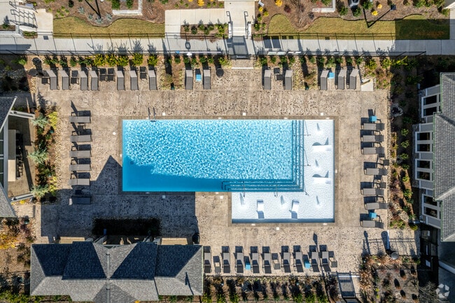 Pool - Pringle Square