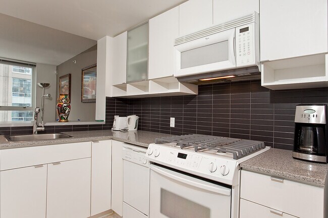 Photo - 928 Beatty St