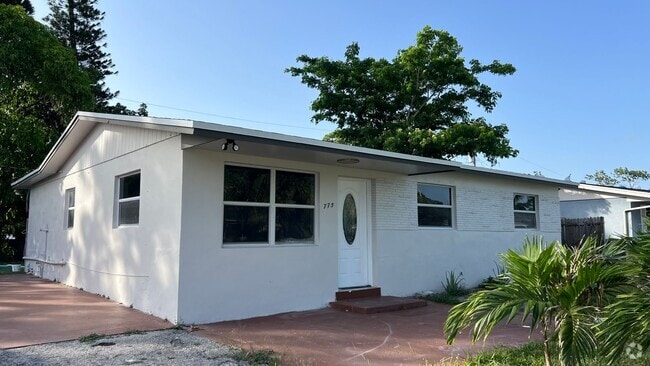 Building Photo - Come see this beautiful 4/2 single family ... Rental