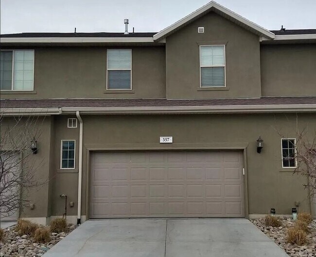 Photo - 357 E Vancott Wy
