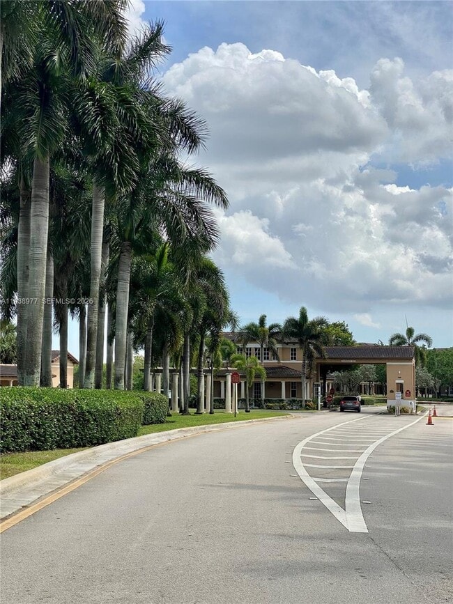 Photo - 917 SW 147th Ave Unit 2006