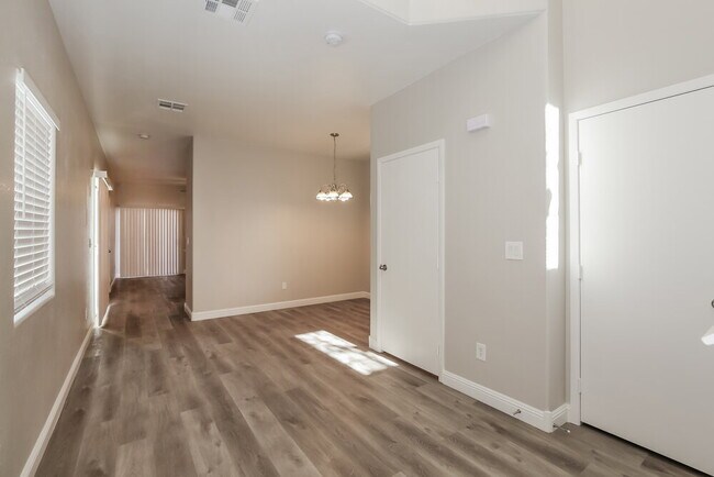 Photo - 3532 Terraza Mar Ave