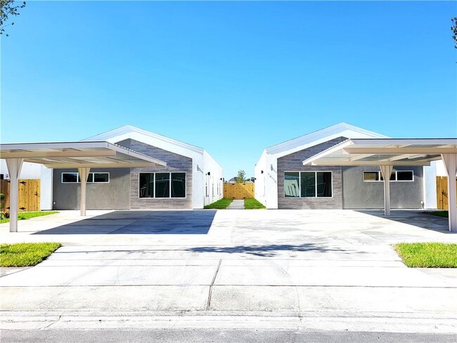 Building Photo - 1416 E Hibiscus Ave Unit 3 Rental