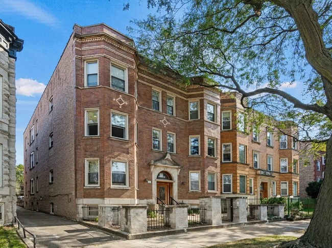 Building Photo - 6133 S Drexel Ave Unit 3A