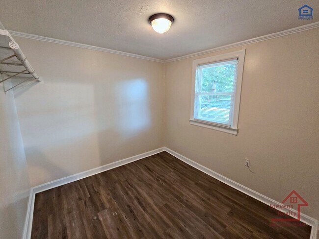 Photo - 1502 N Dixie Ave