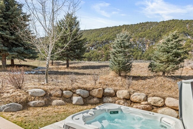 Photo - 649 Saddleback Rd