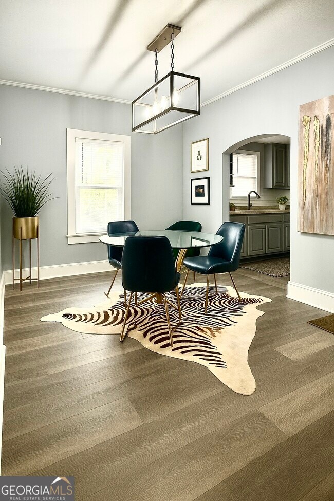 Photo - 2134 Main St NW