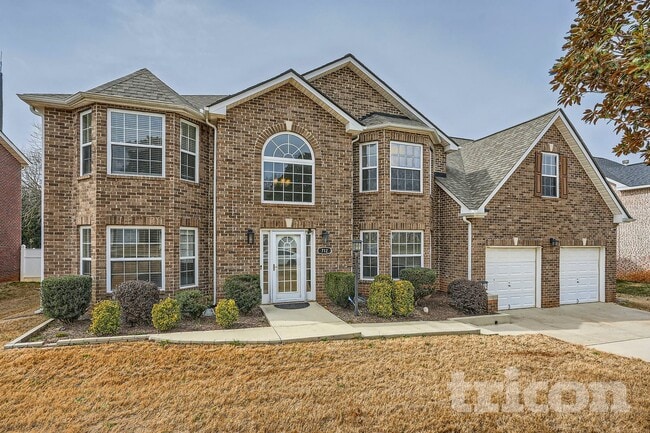 Photo - 712 Walton Dr