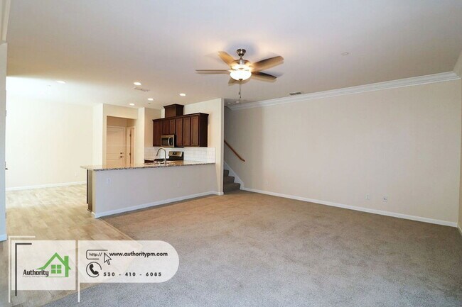 Photo - 810 Mission De Oro Dr