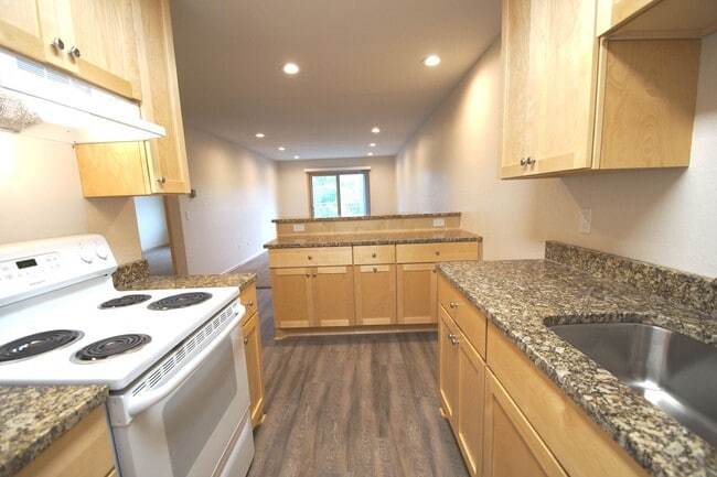 Photo - Pinto Suite Unit 302