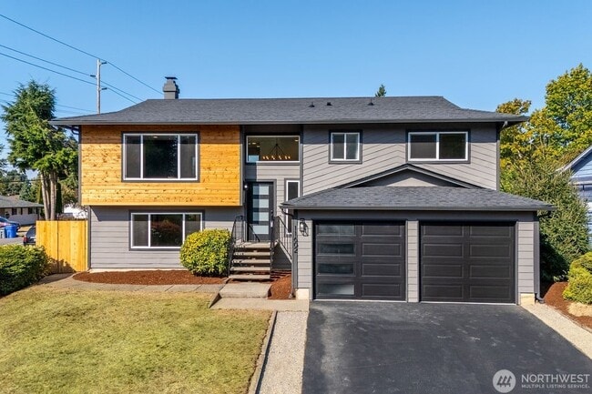 Building Photo - 11602 SE 210th Pl