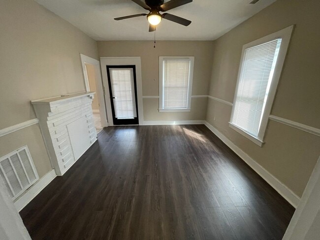 Photo - Cute Efficient Home Downtown Shelbyville