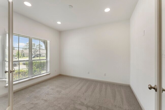 Photo - 17192 Wild Robin Ln