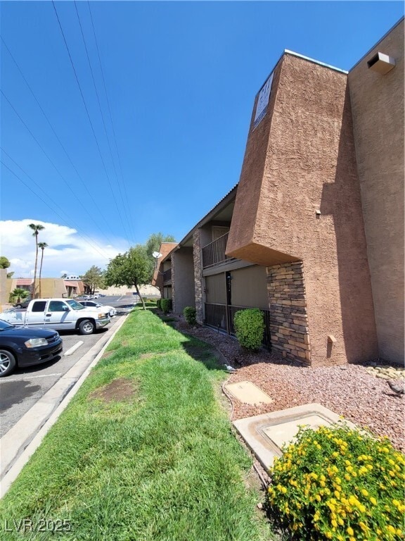 Photo - 5121 River Glen Dr Unit 143