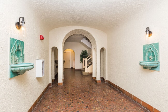 3560 Divisadero