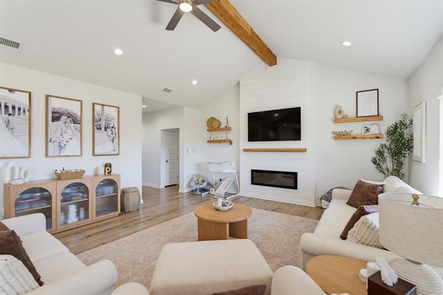 1527 Fletchers Path