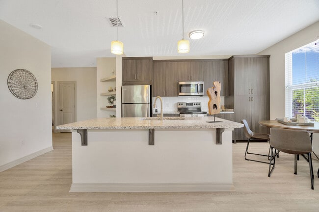 2BD, 2BA - 1369SF - Kitchen