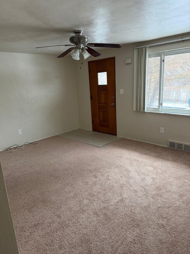 Photo - Newly Renovated 3BD 1 1/2BA house in Penn Hills!