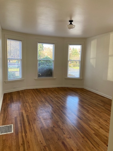 Building Photo - 702 6th Ave Unit A