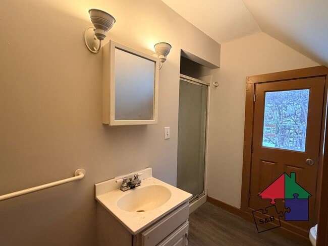 Photo - 22 Hubbard St Unidad #3