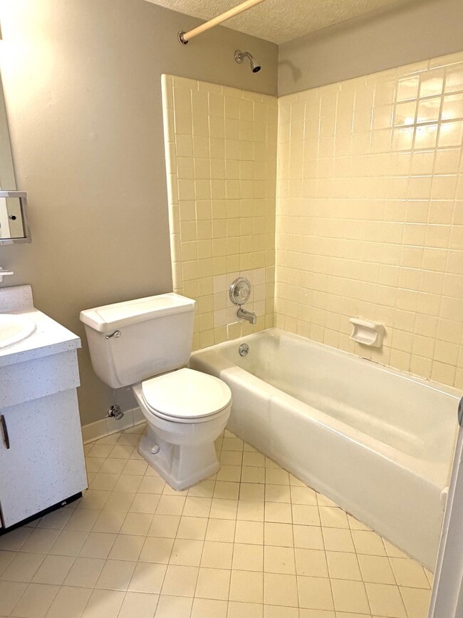 Unit #17 Bathroom