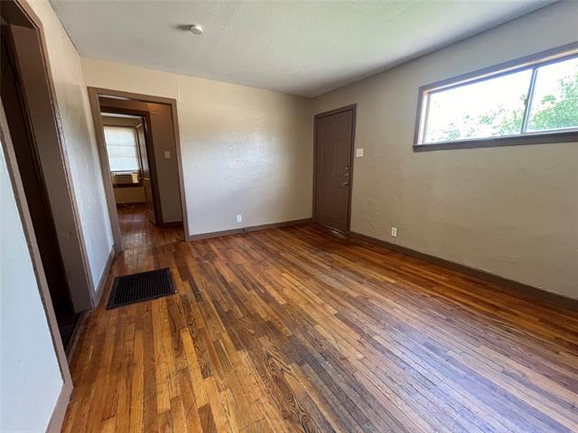 202 W Wheatland Rd