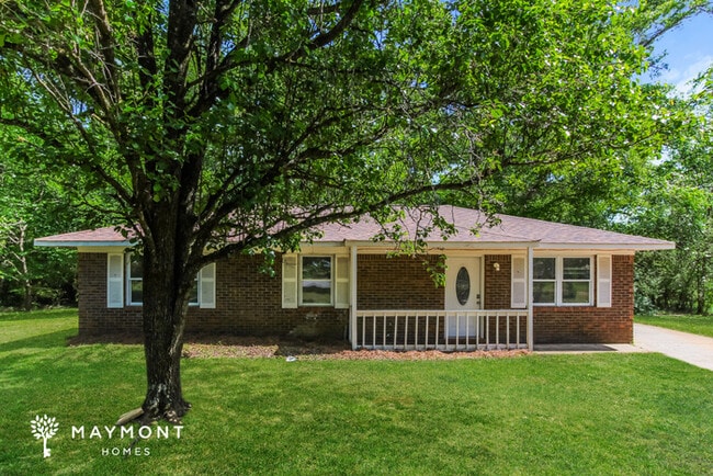 Building Photo - 121 Meadowgreen Dr