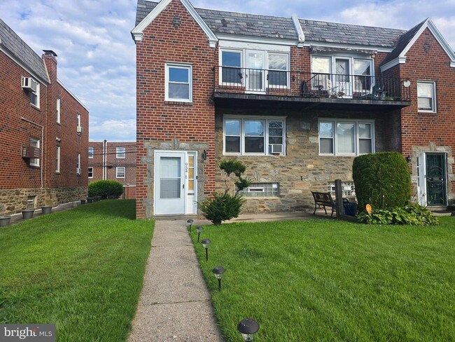 Building Photo - 934 Durard St Rental